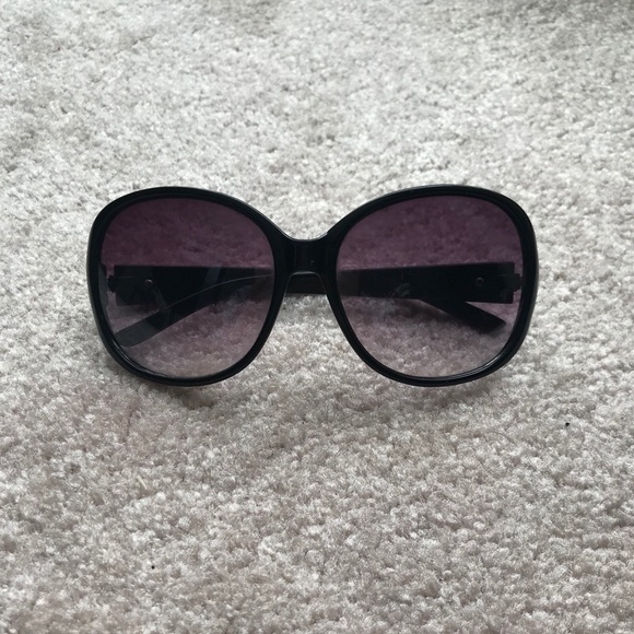 Franco Sarto Accessories - ⭐️3 for$20⭐️Franco Sarto black sunglasses